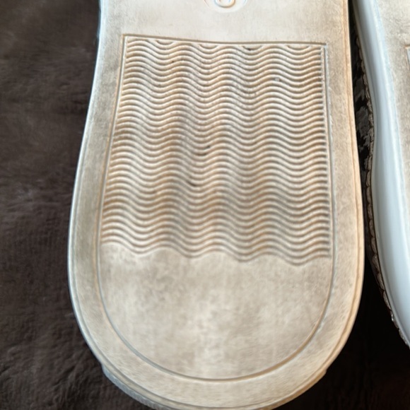 VINCE CAMUTO Keamaua Slip On Sneaker Sz 8 - Picture 7 of 11